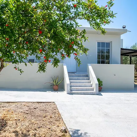 In Einem Olivenhain In Strandnaehe By Interhome Сasa de vacaciones *