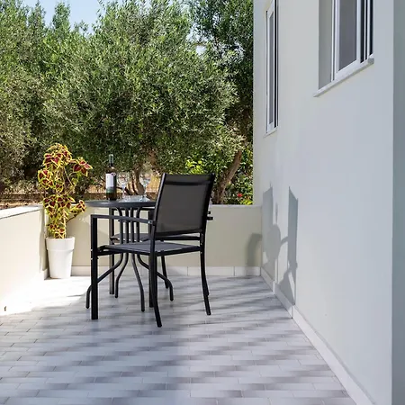 In Einem Olivenhain In Strandnaehe By Interhome Сasa de vacaciones